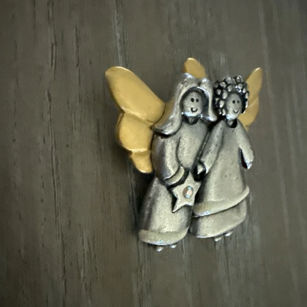 AJMC Vintage Pin Brooch Angels Antique Silver Tone with Gold Wings Silver‎ Star